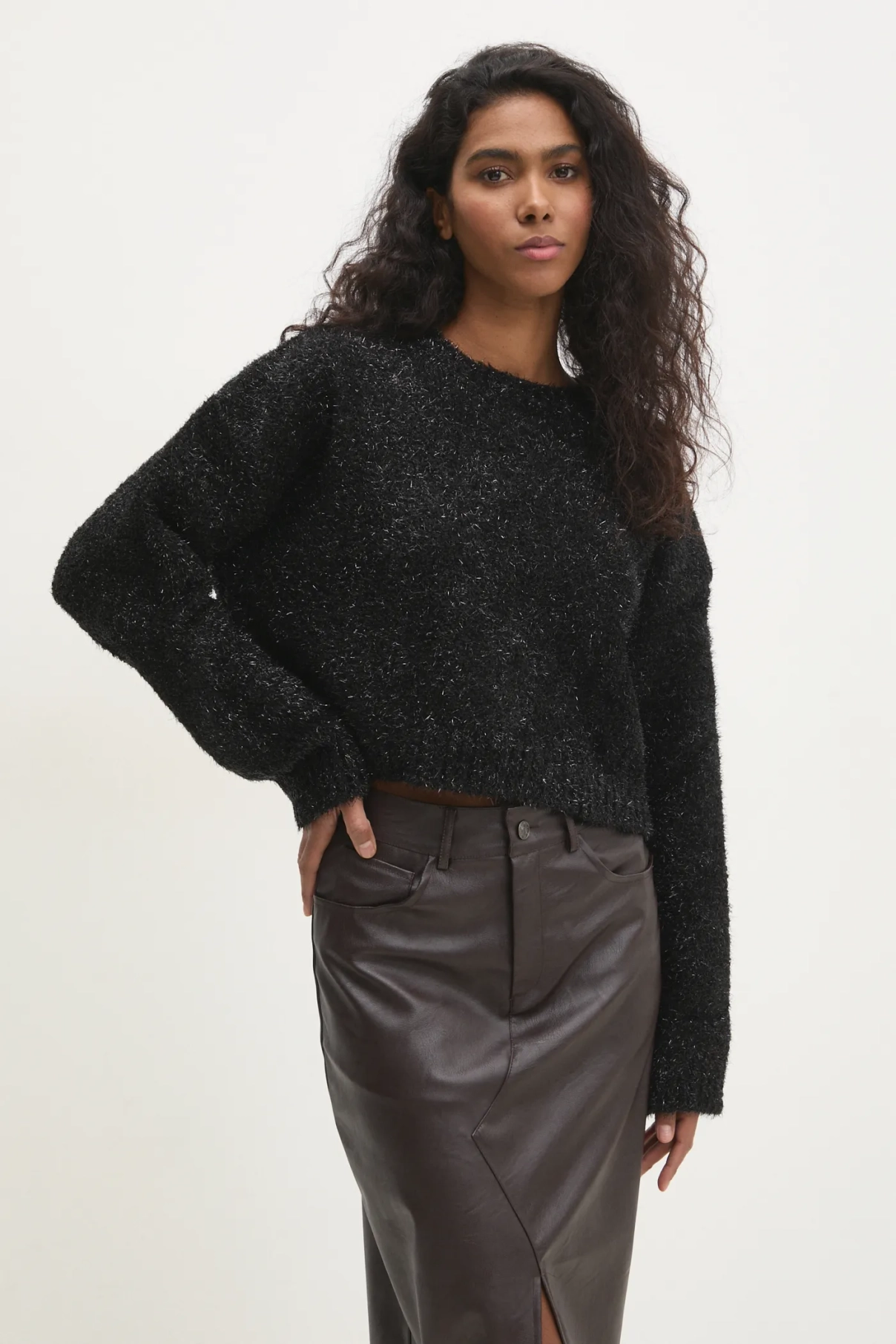 Свитер Answear Lab, черный
Свитер Answear Lab, черный