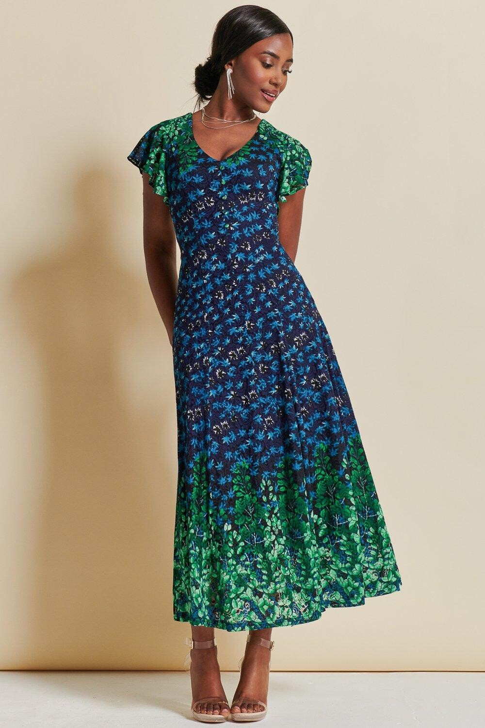 Кружевное платье макси с зеркальным принтом Jolie Moi, зеленый
Кружевное платье макси с зеркальным принтом Jolie Moi, зеленый