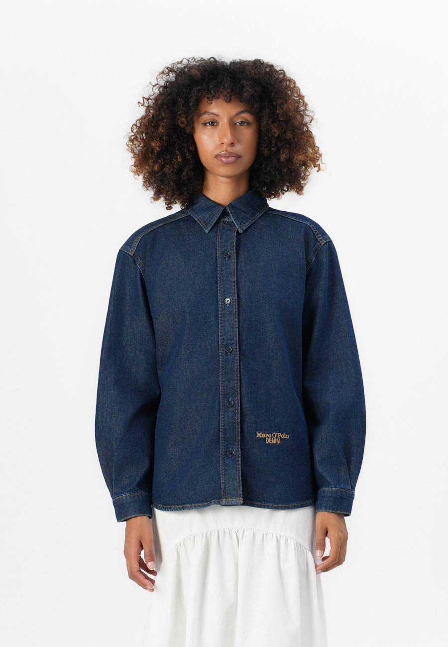 Блуза Marc O'Polo DENIM LONG SLEEVE KENT COLLAR, Dark Blue/Light-Blue Denim
Блуза Marc O'Polo DENIM LONG SLEEVE KENT COLLAR, Dark Blue/Light-Blue Denim