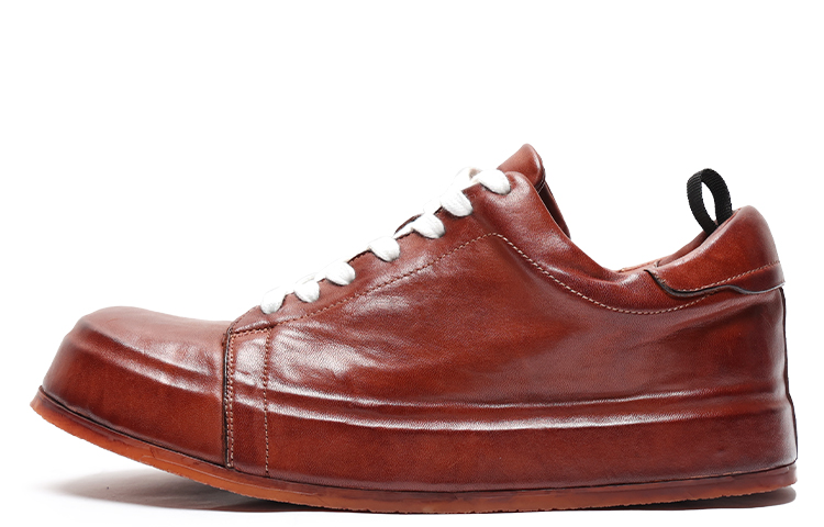 Мужские повседневные кроссовки Viplander низкие коричневые потертые
Мужские повседневные кроссовки Viplander низкие коричневые потертые