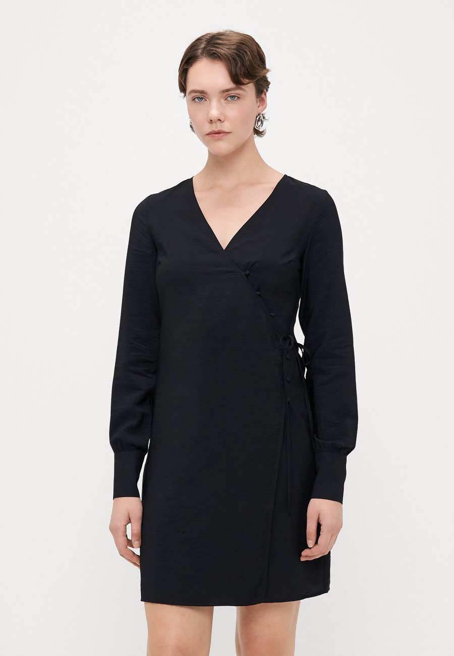 Платье Vero Moda Tall VMBELINE BUTTON SHORT DRESS , Black
Платье Vero Moda Tall VMBELINE BUTTON SHORT DRESS , Black