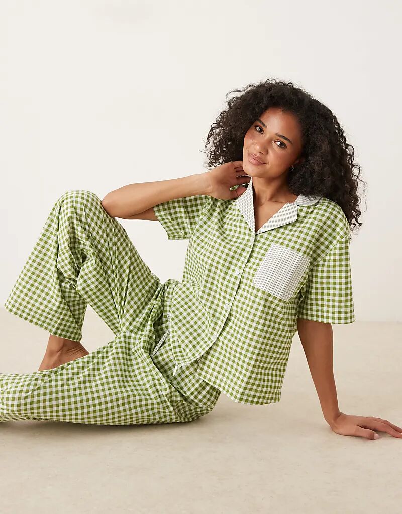 Пижамный комплект с короткими рукавами ASOS DESIGN в зеленую клетку и полоску
Пижамный комплект с короткими рукавами ASOS DESIGN в зеленую клетку и полоску