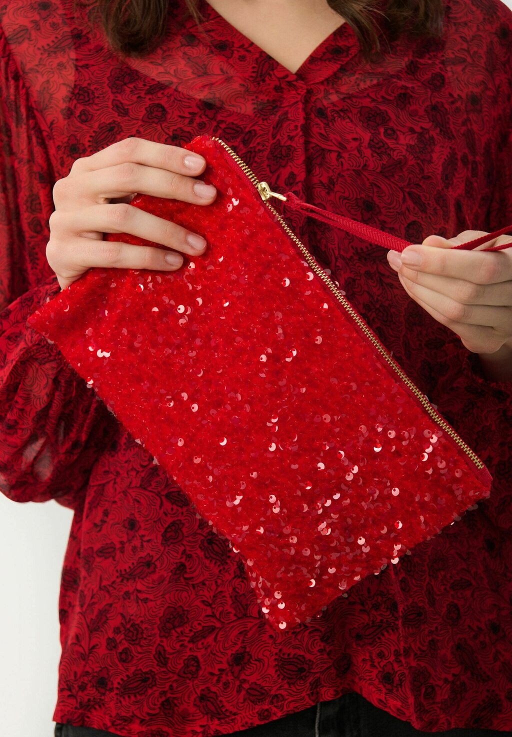 Клатч DENIA Part Two, красный
Клатч DENIA Part Two, красный