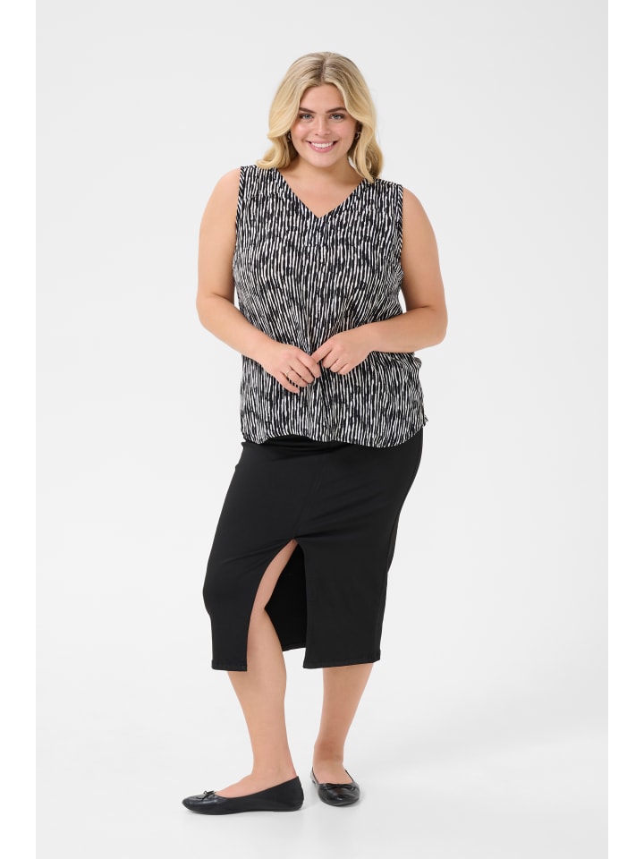 Топ KCami Regular Fit в черном цвете с меловыми графическими линиями KAFFE curve
Топ KCami Regular Fit в черном цвете с меловыми графическими линиями KAFFE curve