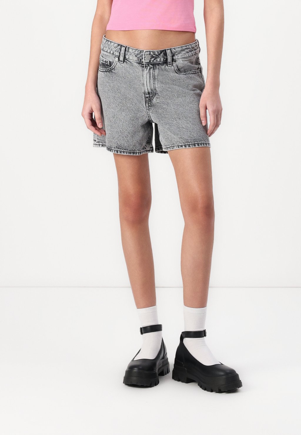 Джинсовые шорты JXLAURA JJXX, светло-серый
Джинсовые шорты JXLAURA JJXX, светло-серый