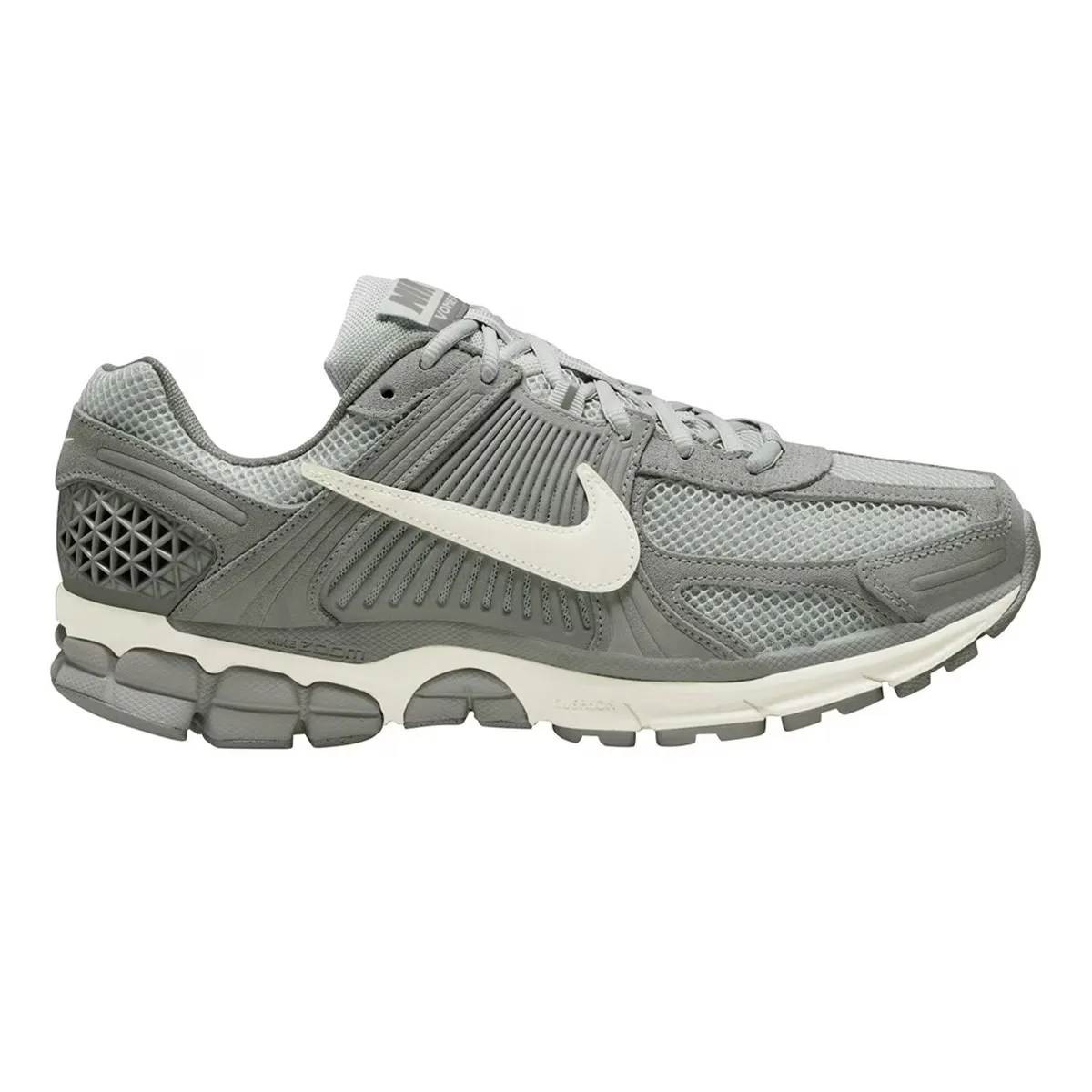 Мужские повседневные кроссовки Nike Zoom Vomero 5, серый
Мужские повседневные кроссовки Nike Zoom Vomero 5, серый