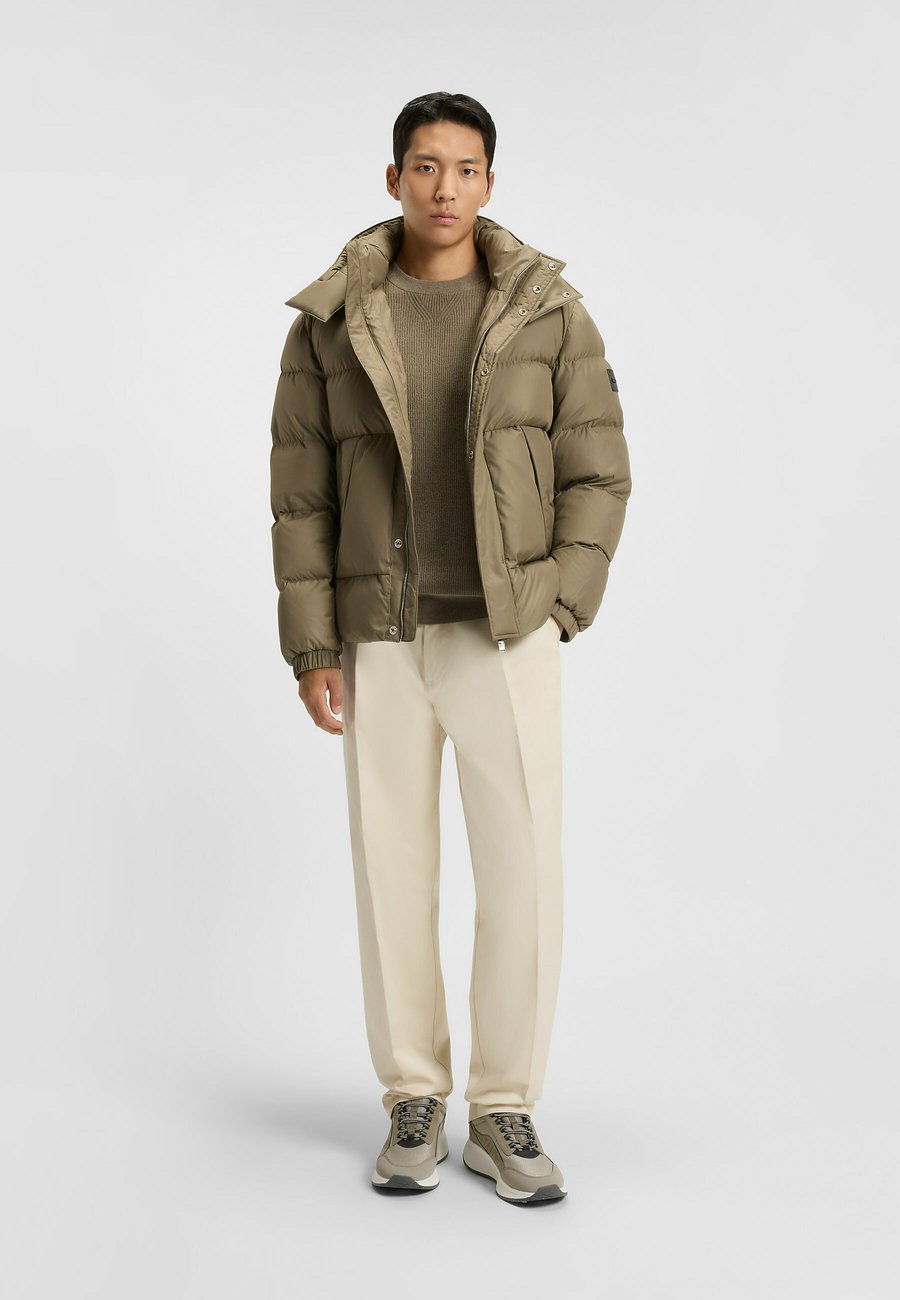 Кроссовки BOSS Trainers, Khaki Nine/Khaki
Кроссовки BOSS Trainers, Khaki Nine/Khaki