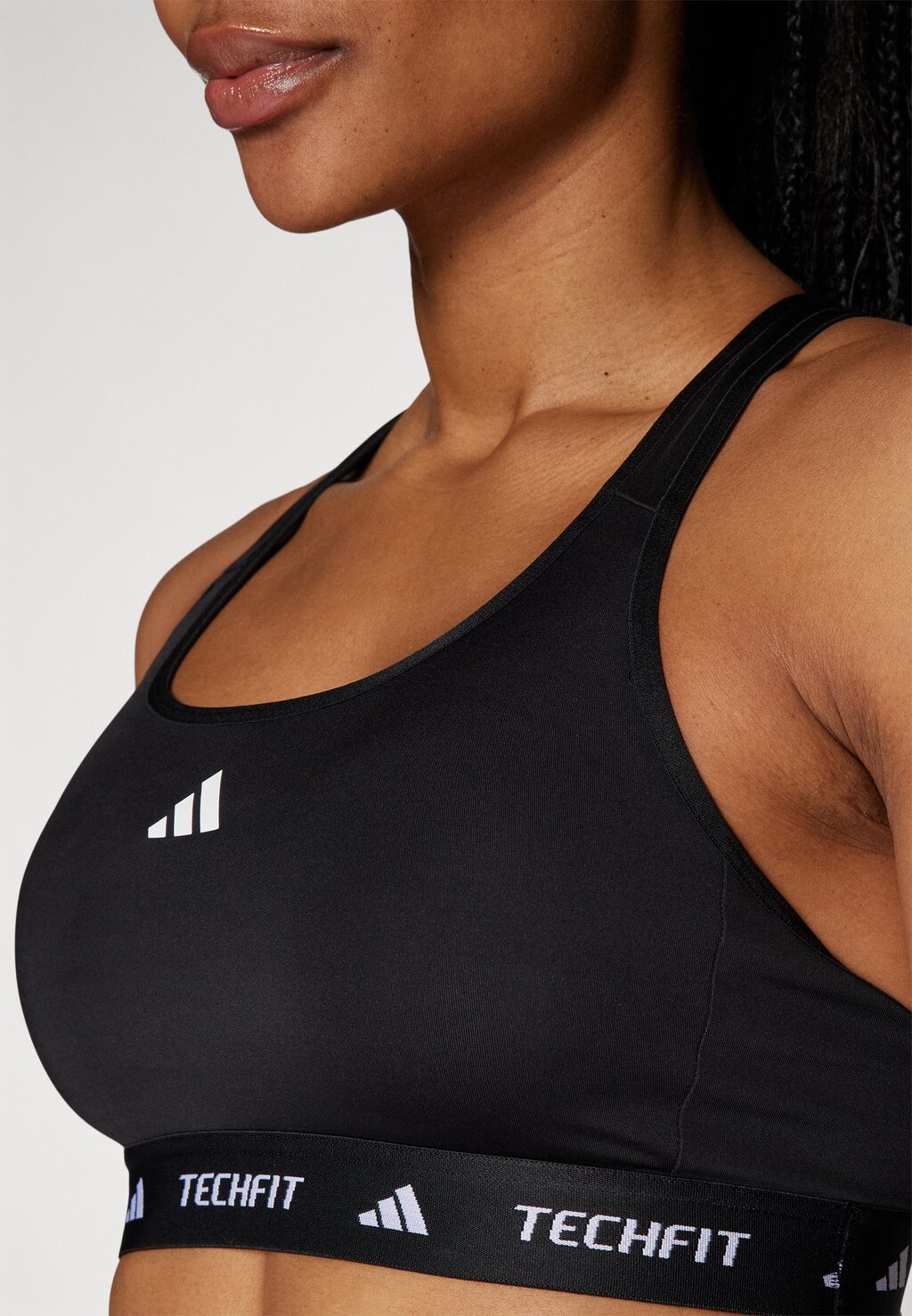 Спортивный бюстгальтер для умеренных видов спорта Powerreact Techfit adidas Performance, черный
Спортивный бюстгальтер для умеренных видов спорта Powerreact Techfit adidas Performance, черный