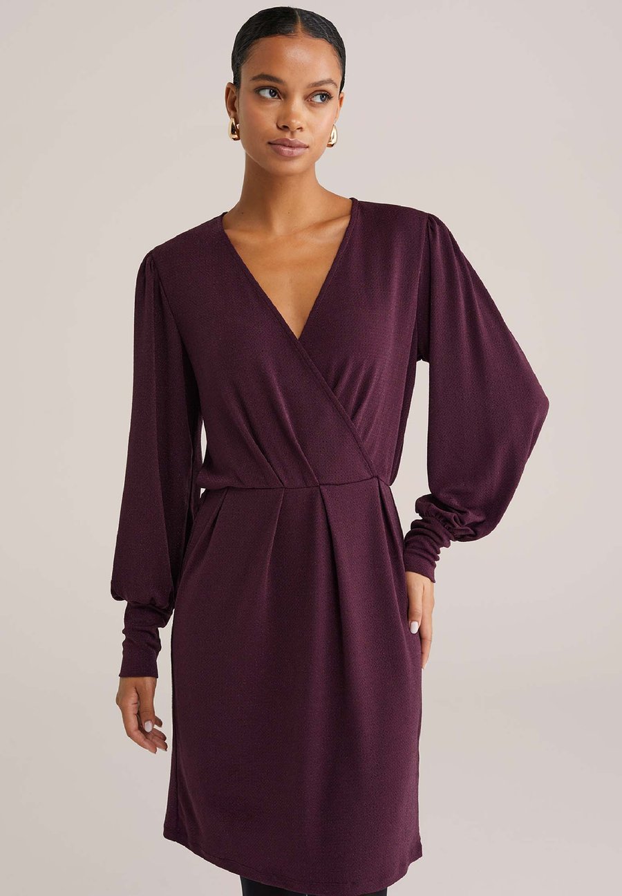 Платье WE Fashion Day dress, Aubergine/Mottled Dark Purple
Платье WE Fashion Day dress, Aubergine/Mottled Dark Purple