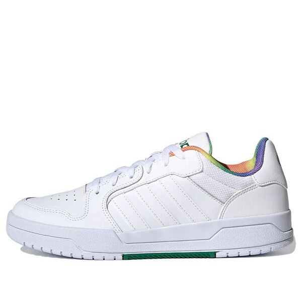 Кроссовки заманивают в ловушку Adidas, белый
Кроссовки заманивают в ловушку Adidas, белый