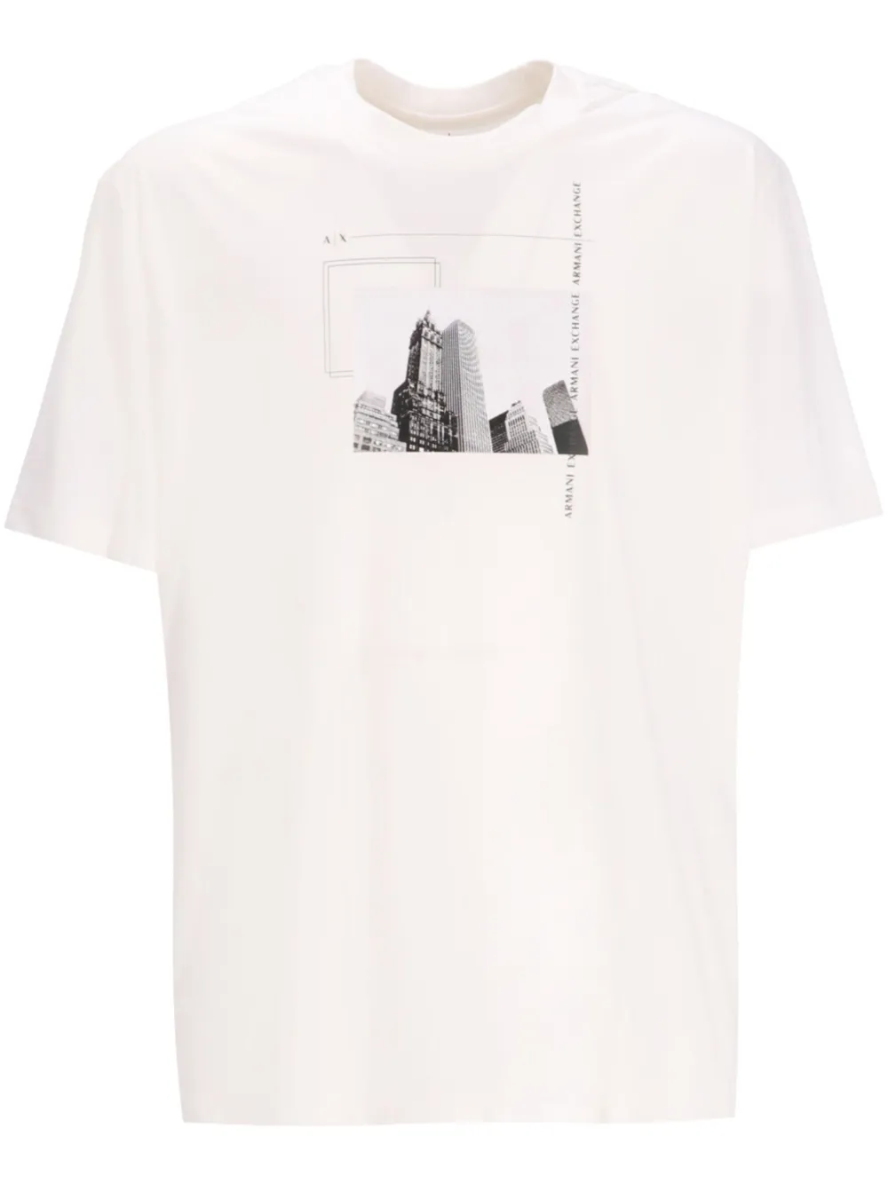 Футболка с графичным принтом Armani Exchange, белый
Футболка с графичным принтом Armani Exchange, белый