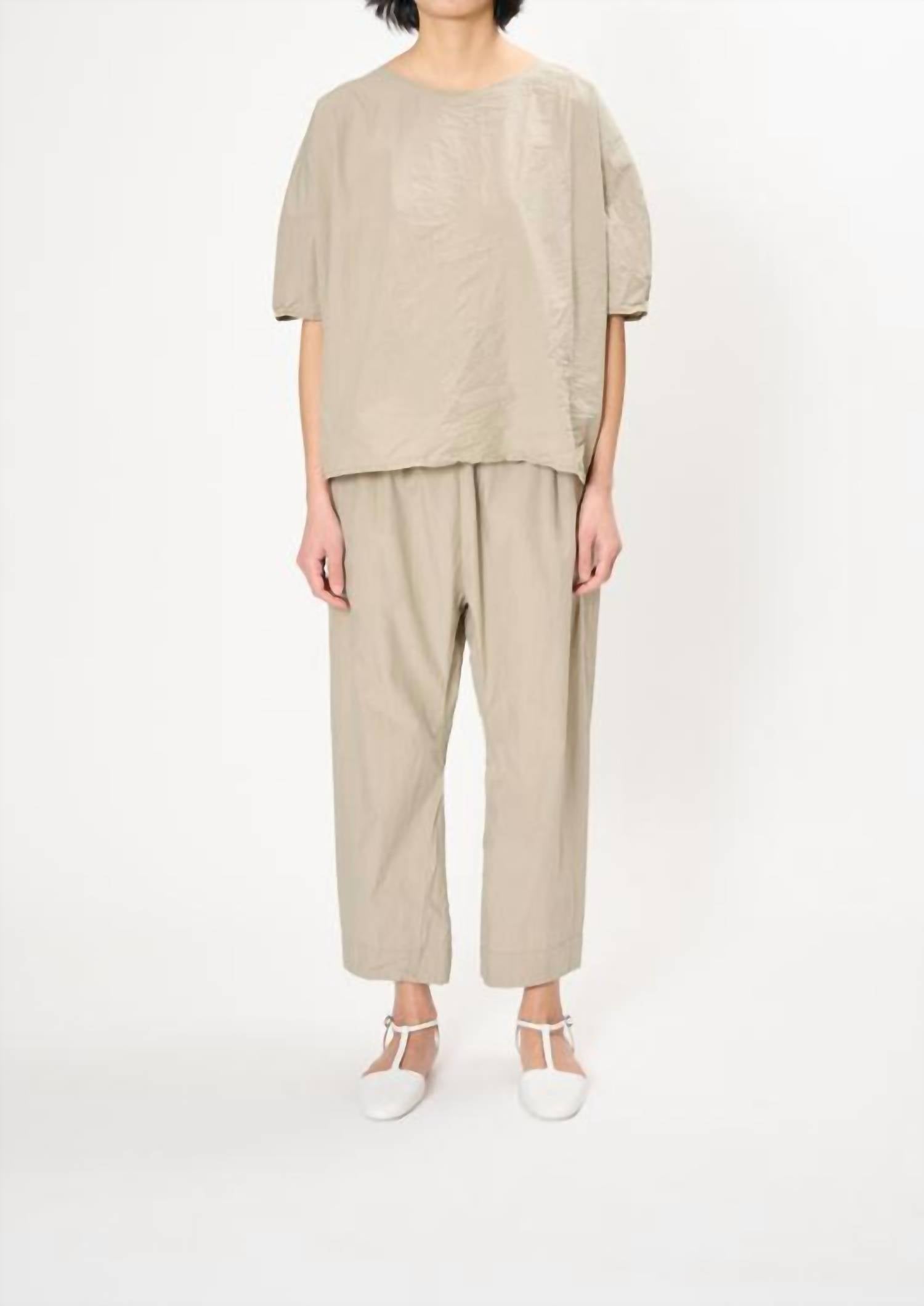 Простая футболка в тон Album di famiglia, Tone
Простая футболка в тон Album di famiglia, Tone