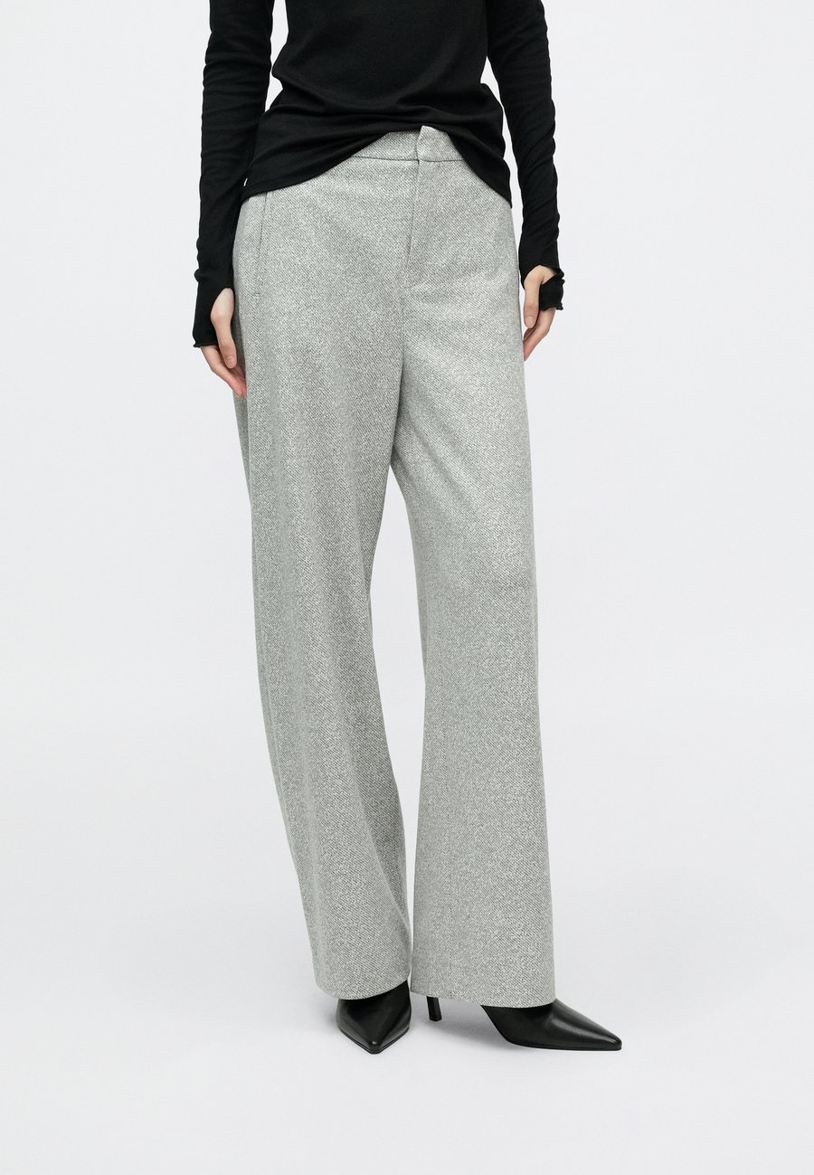 Брюки DRYKORN FAE, Grey
Брюки DRYKORN FAE, Grey