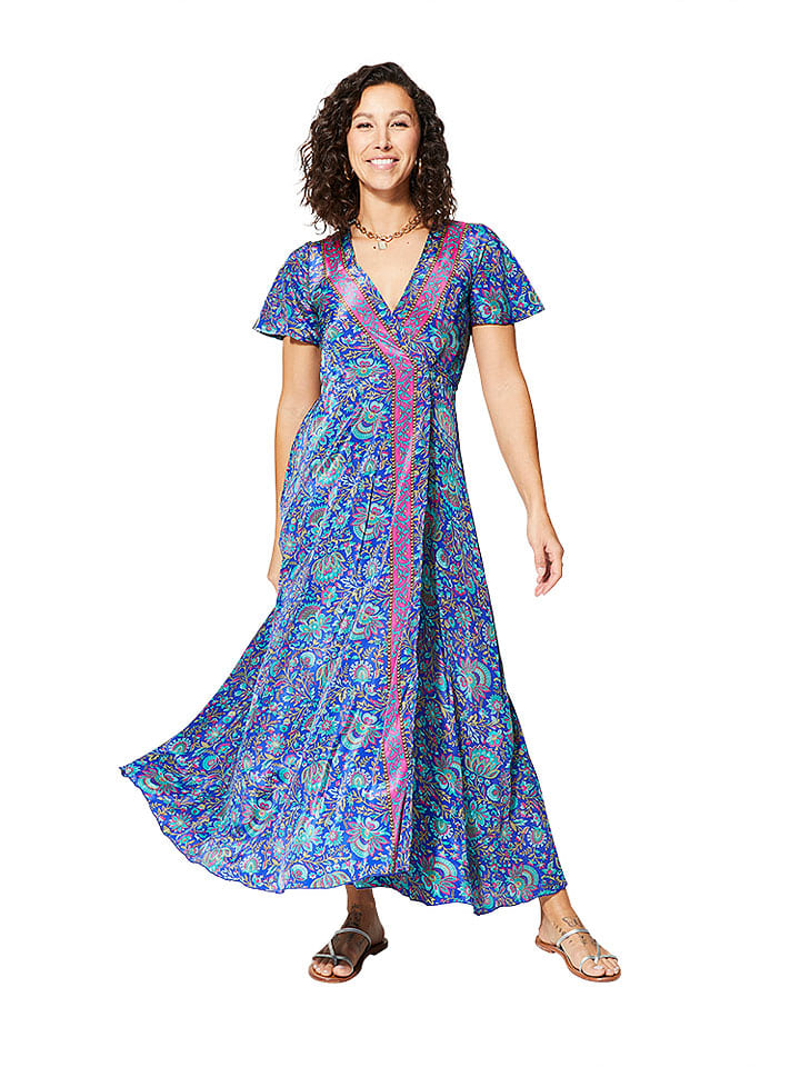 Длинное платье Aller Simplement
Длинное платье Aller Simplement