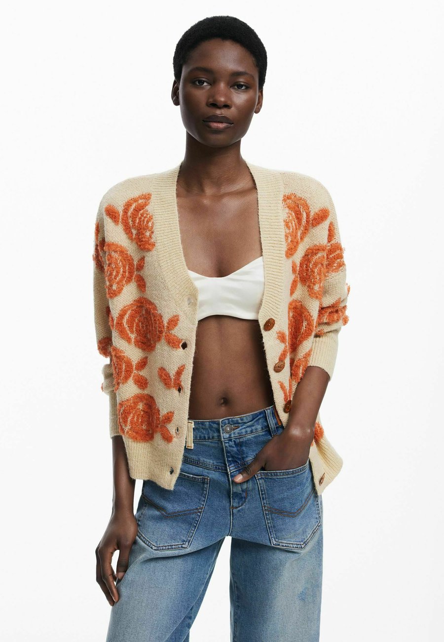 Кардиган Desigual Cardigan, Orange
Кардиган Desigual Cardigan, Orange