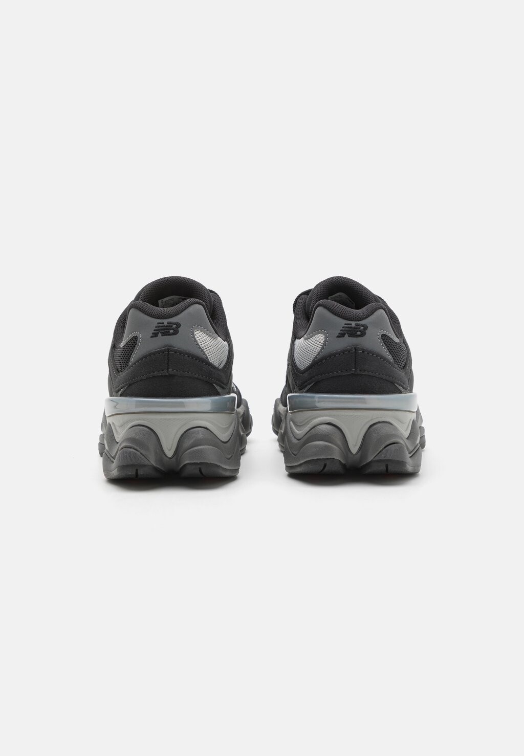 Кроссовки на шнуровке 9060 UNISEX New Balance, черный
Кроссовки на шнуровке 9060 UNISEX New Balance, черный