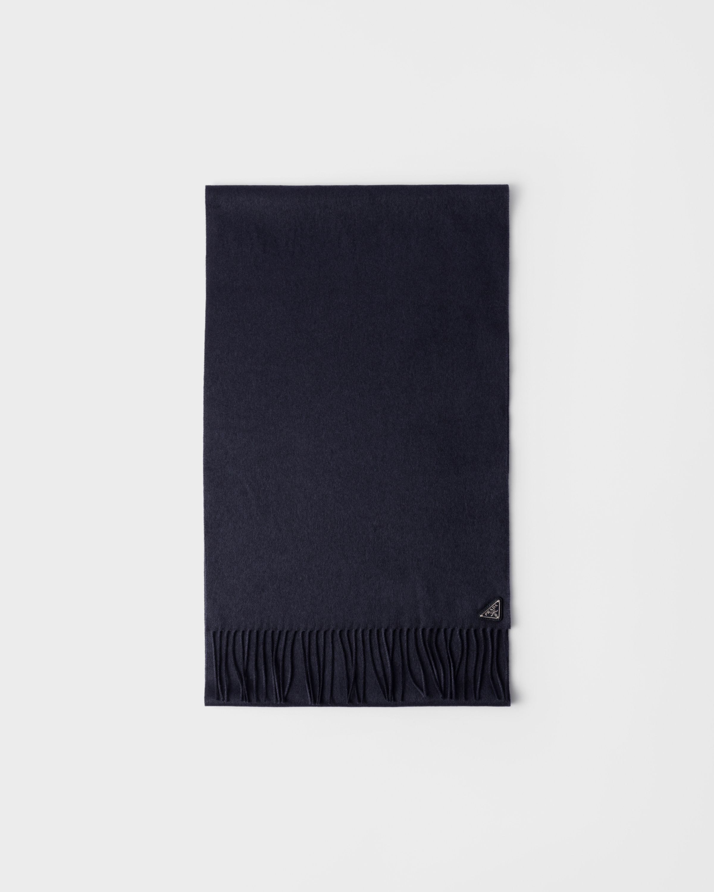 Шарф из шелка и кашемира Prada, темно-синий
Шарф из шелка и кашемира Prada, темно-синий