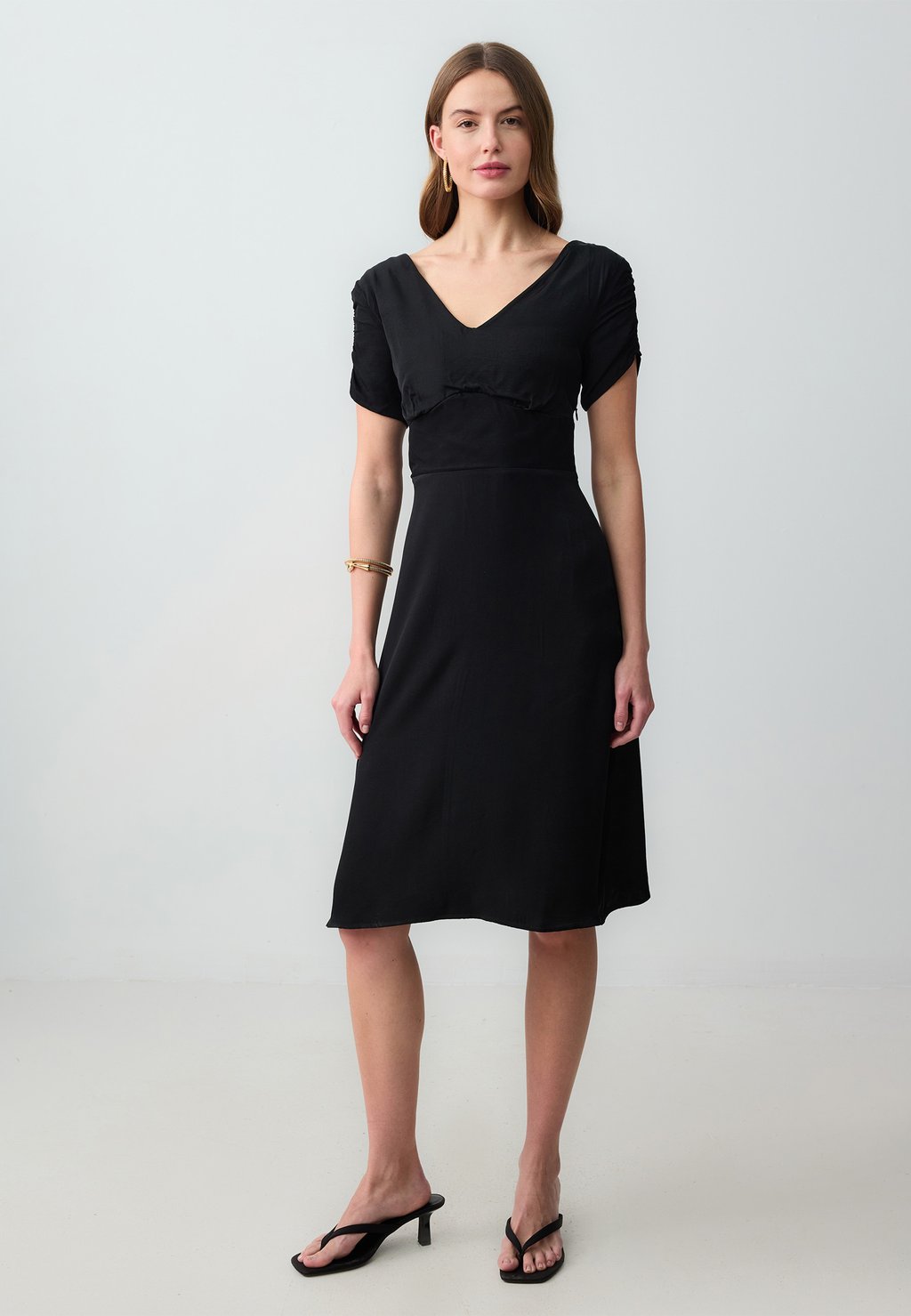 Повседневное платье Jimmy Key, черный
Повседневное платье Jimmy Key, черный