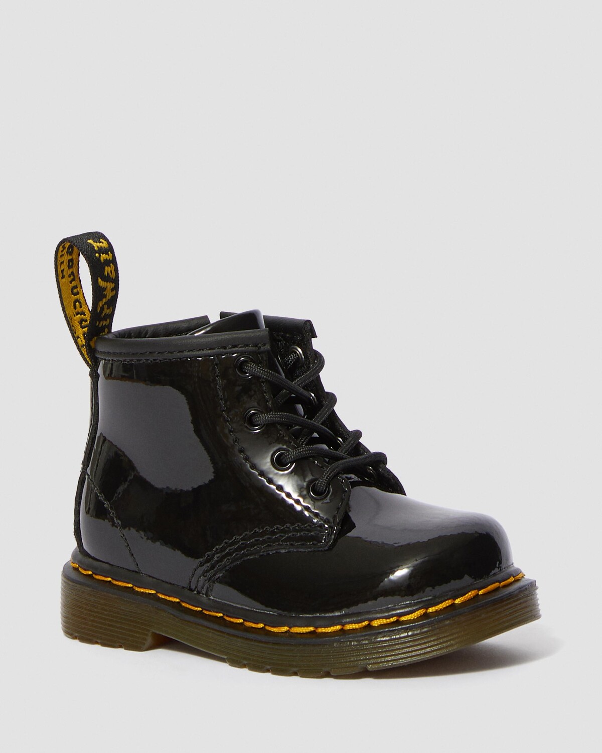 Лакированные ботинки Infant 1460 на шнуровке Dr. Martens
Лакированные ботинки Infant 1460 на шнуровке Dr. Martens