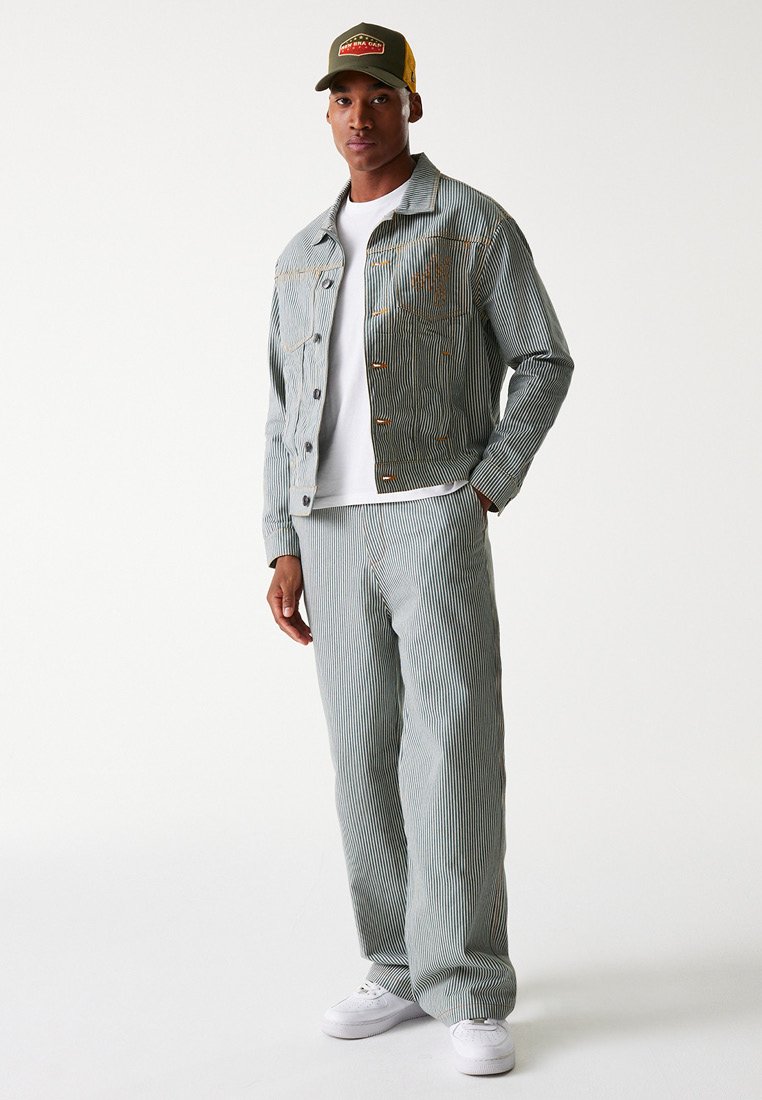 Джинсовая куртка UNISEX New Era, светло-голубой, Синий, Джинсовая куртка UNISEX New Era, светло-голубой
Джинсовая куртка UNISEX New Era, светло-голубой, Синий, Джинсовая куртка UNISEX New Era, светло-голубой