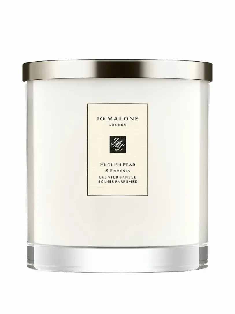 Свеча ароматическая English Pear & Freesia, 2100 г Jo Malone London 
Свеча ароматическая English Pear & Freesia, 2100 г Jo Malone London