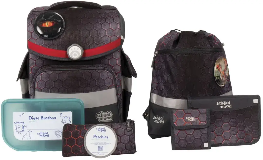 Школьная сумка SCHOOL-MOOD "Timeless, Мика (Дракон)", световозвращающие поверхности, со светодиодной вставкой; изготовлен из переработанного материала, цвет Mika
Школьная сумка SCHOOL-MOOD "Timeless, Мика (Дракон)", световозвращающие поверхности, со светодиодной вставкой; изготовлен из переработанного материала, цвет Mika