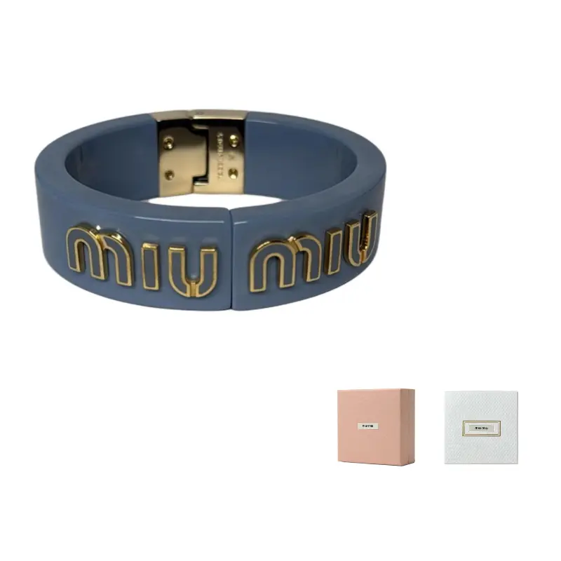 Женские браслеты MIU MIU
Женские браслеты MIU MIU