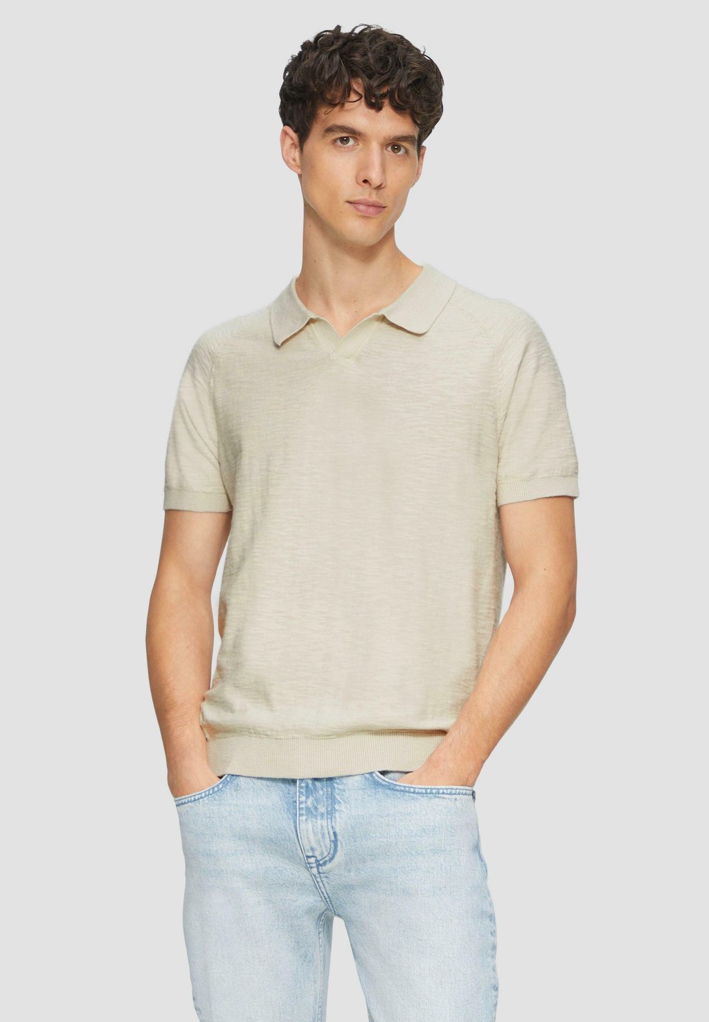 Рубашка поло MIT MUSTER s.Oliver, кремовый 
Рубашка поло MIT MUSTER s.Oliver, кремовый