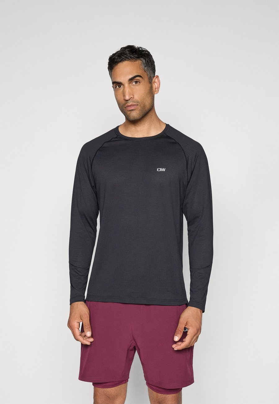 Топ ICANIWILL TRAINING LONG SLEEVE MEN, Black
Топ ICANIWILL TRAINING LONG SLEEVE MEN, Black