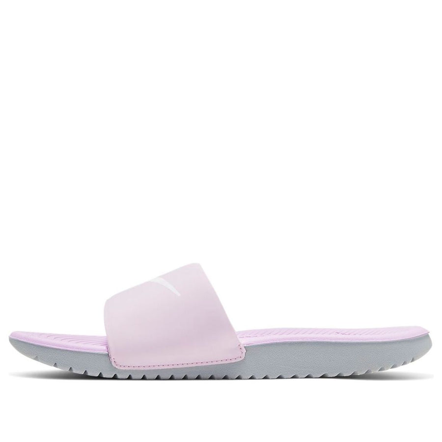 Шлепанцы (GS) Nike Kawa Slide 'Iced Lilac', фиолетовый 
Шлепанцы (GS) Nike Kawa Slide 'Iced Lilac', фиолетовый