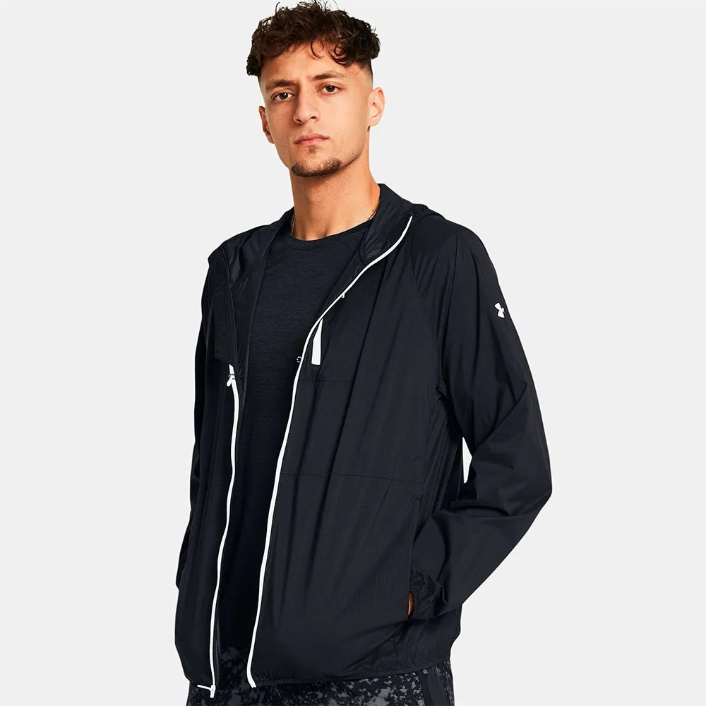 Куртка Under Armour Launch Lightweight Shell, черный 
Куртка Under Armour Launch Lightweight Shell, черный