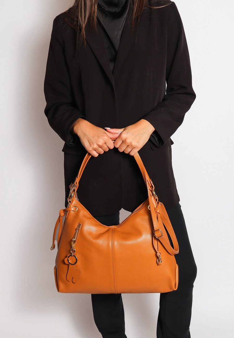 Сумка-шоппер Chiara Ferretti SHOULDER CONVERTIBLE INTO A, Cognac
Сумка-шоппер Chiara Ferretti SHOULDER CONVERTIBLE INTO A, Cognac