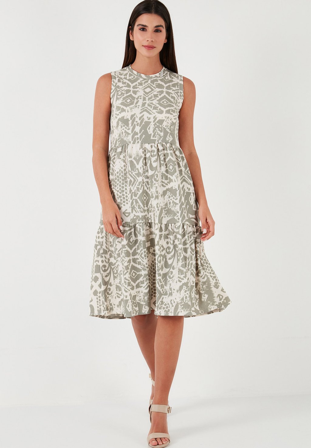 Повседневное платье REGULAR FIT LELA, оливковый
Повседневное платье REGULAR FIT LELA, оливковый