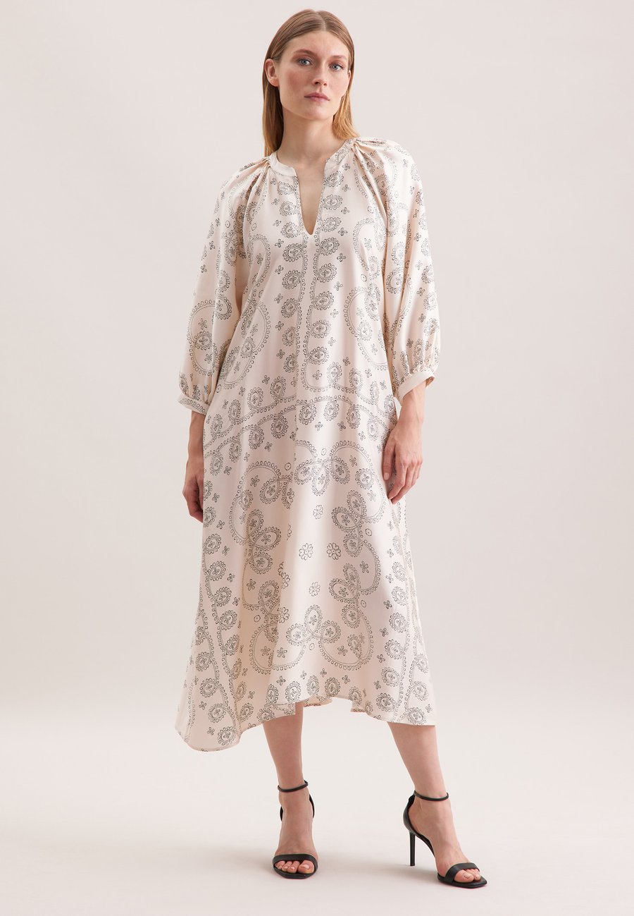 Платье Seidensticker Day dress, White/Off-White
Платье Seidensticker Day dress, White/Off-White