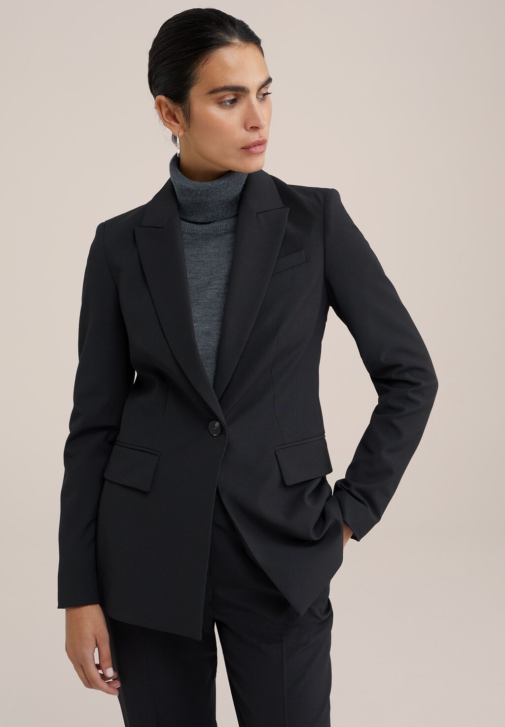 Блейзер WE STUDIO WE Fashion, черный
Блейзер WE STUDIO WE Fashion, черный