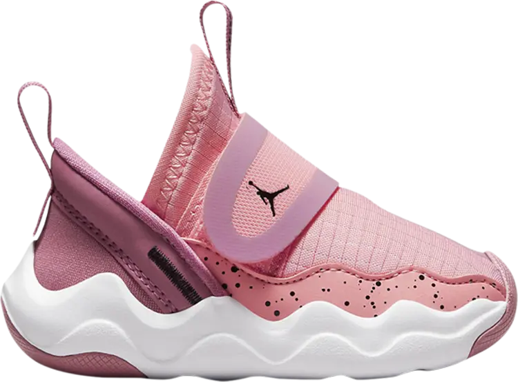 Кроссовки Jordan 23/7 TD 'Coral Chalk', розовый
Кроссовки Jordan 23/7 TD 'Coral Chalk', розовый