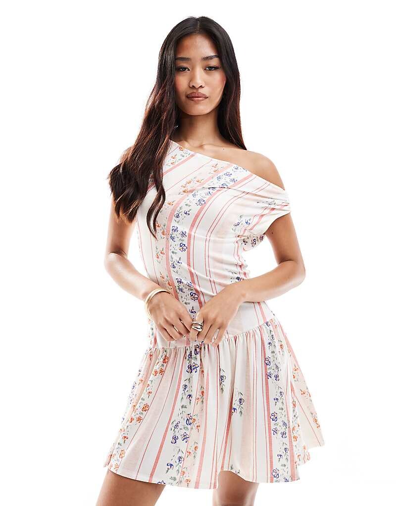 ASOS DESIGN – Асимметричное мини-платье с драпировкой в мелкий узор и в полоску 
ASOS DESIGN – Асимметричное мини-платье с драпировкой в мелкий узор и в полоску