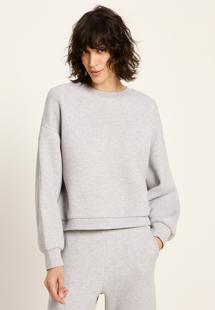 Толстовка LANIUS Sweatshirt, Grey Melange/Grey
Толстовка LANIUS Sweatshirt, Grey Melange/Grey