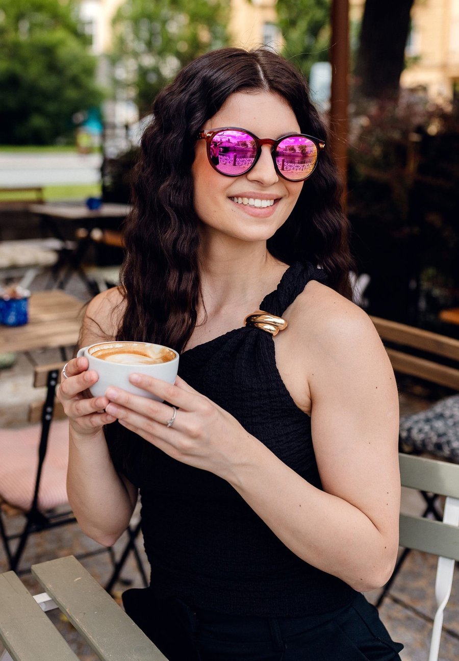 Солнцезащитные очки VUCH FOXY DOTTY MOCHA, Red
Солнцезащитные очки VUCH FOXY DOTTY MOCHA, Red