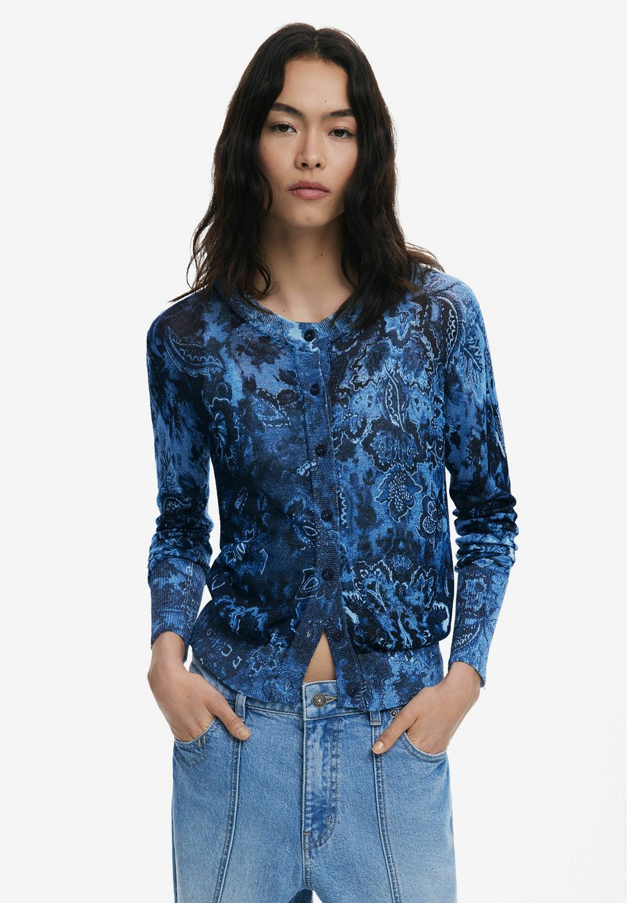 Кардиган Desigual SHINY BUTTON, Blue
Кардиган Desigual SHINY BUTTON, Blue