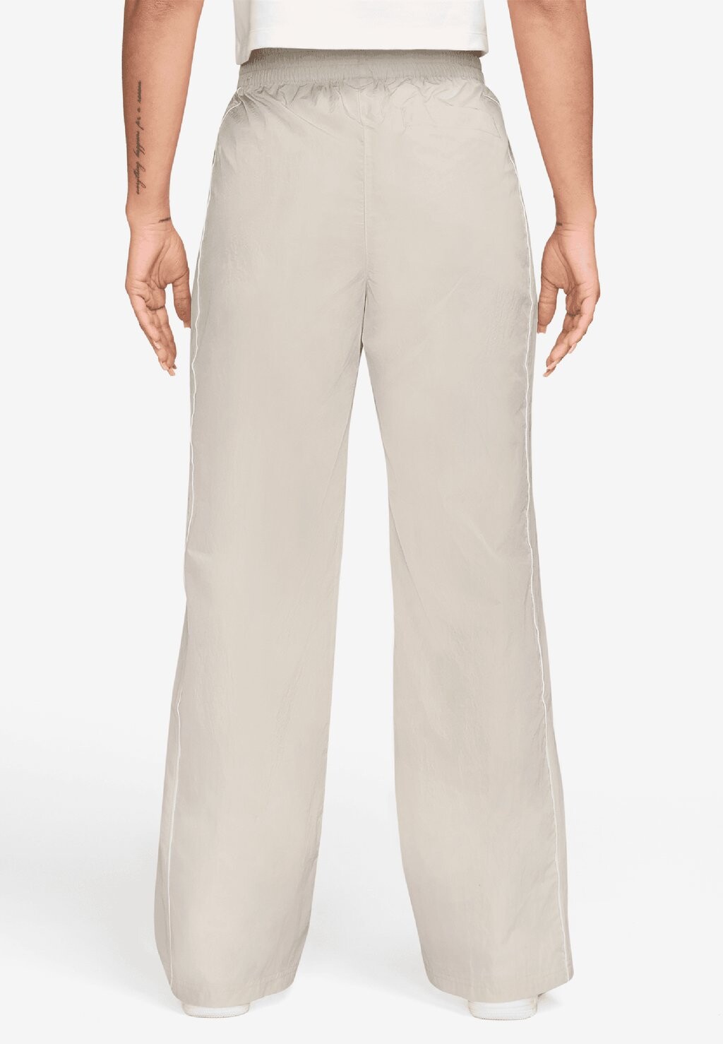 Спортивные штаны PANT Nike, белый
Спортивные штаны PANT Nike, белый