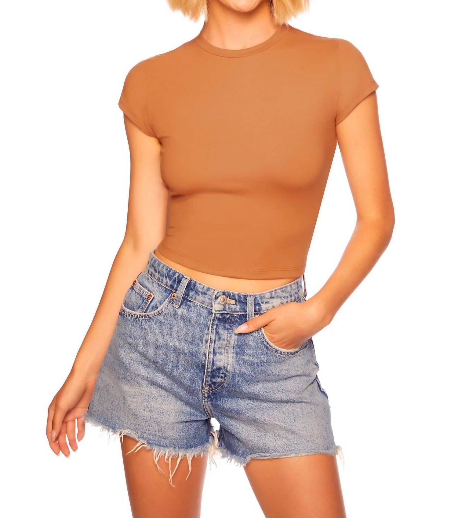 Топ с короткими рукавами цвета карамели Susana Monaco, цвет caramel
Топ с короткими рукавами цвета карамели Susana Monaco, цвет caramel