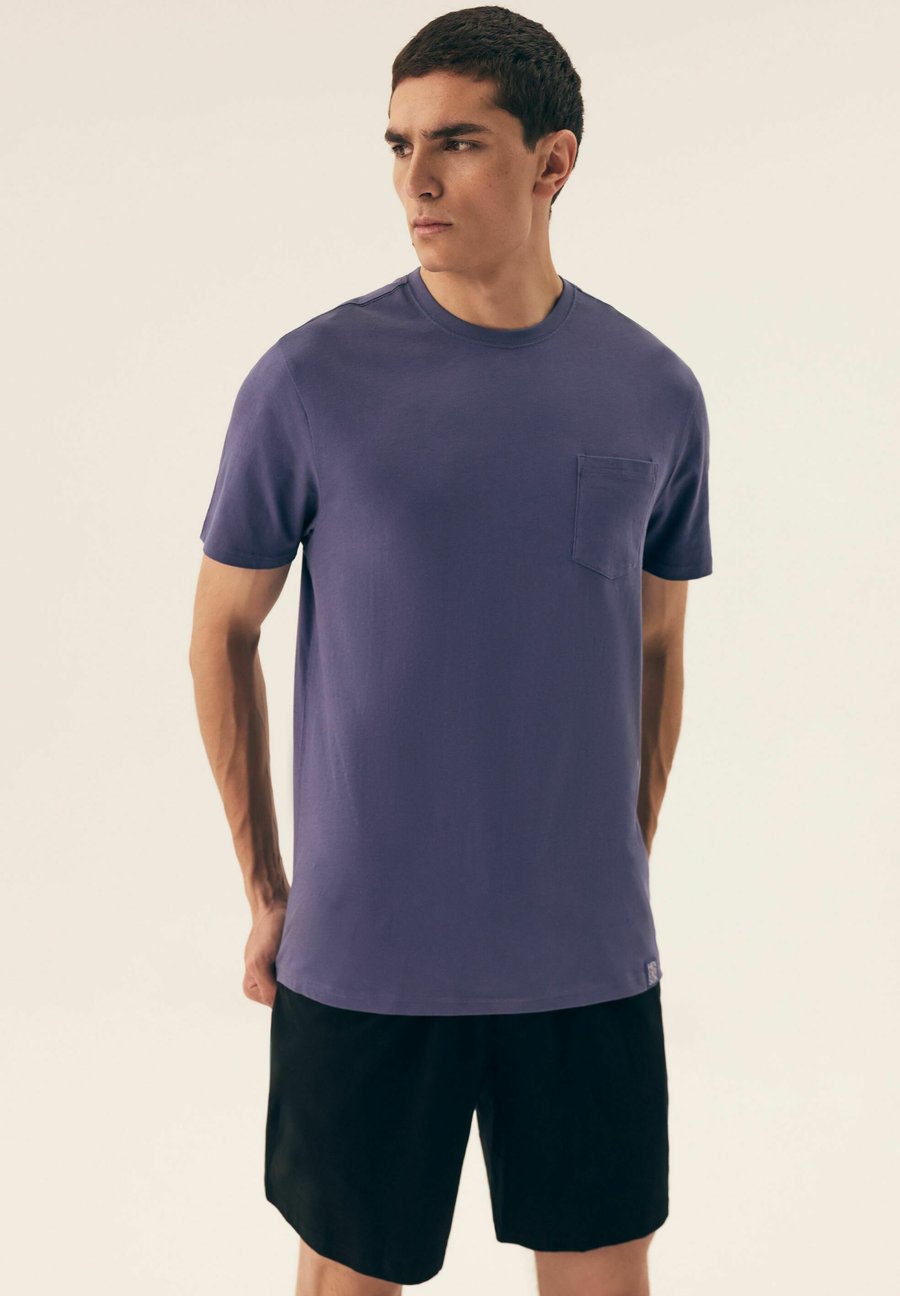 Пижамный комплект Henderson MICK, Blue
Пижамный комплект Henderson MICK, Blue