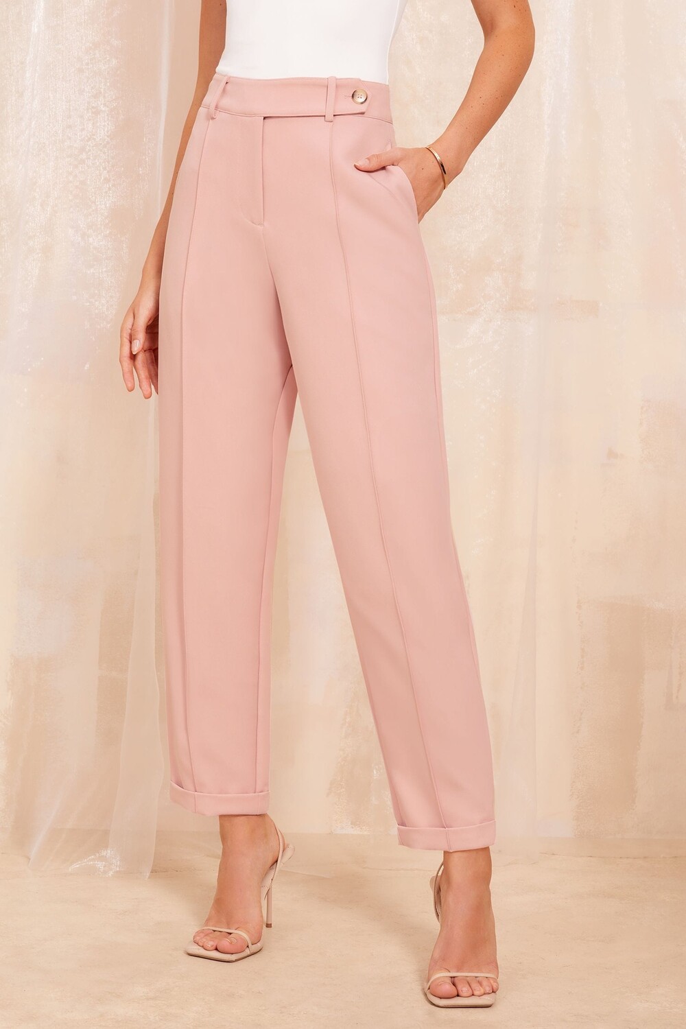 Брюки бочки по фигуре Friends Like These, розовый
Брюки бочки по фигуре Friends Like These, розовый