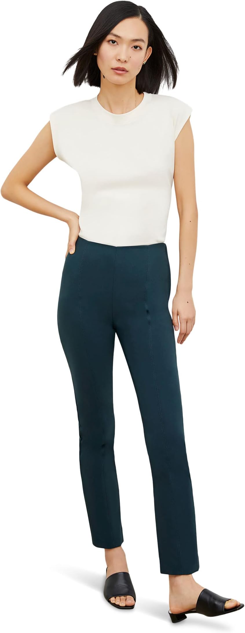 Брюки M.M.LaFleur Foster Pants, цвет Deep Sea
Брюки M.M.LaFleur Foster Pants, цвет Deep Sea