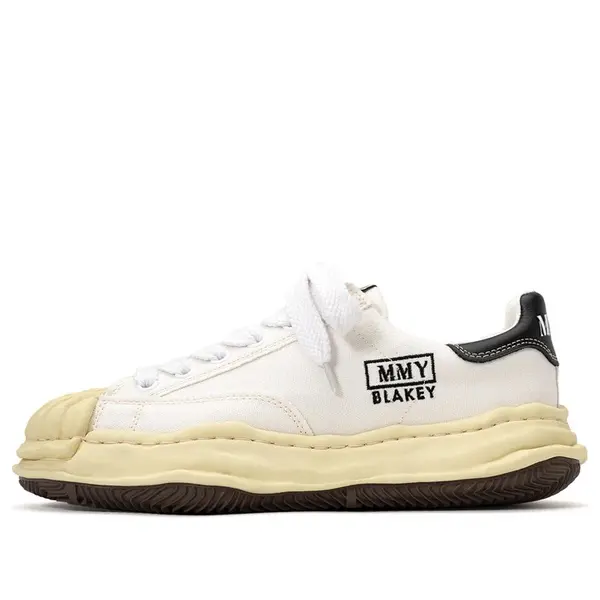 Кроссовки blakey vl og sole canvas low-top sneaker Maison Mihara Yasuhiro, белый
Кроссовки blakey vl og sole canvas low-top sneaker Maison Mihara Yasuhiro, белый
