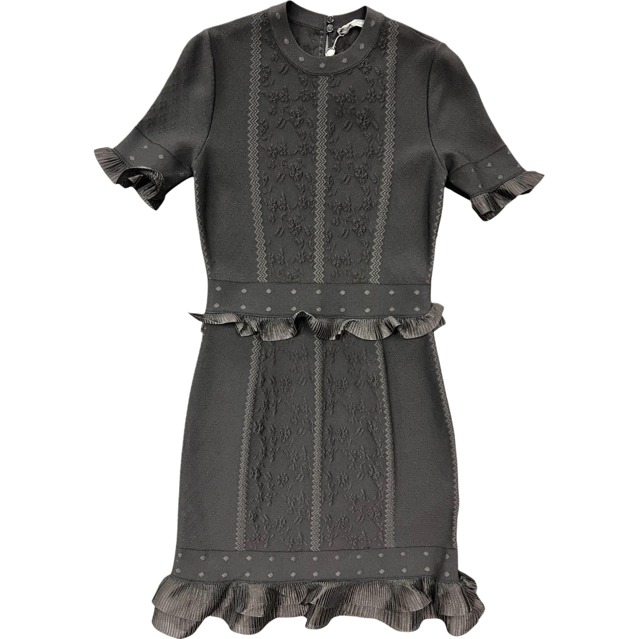 Женское платье с коротким рукавом Alexander McQueen, черный
Женское платье с коротким рукавом Alexander McQueen, черный