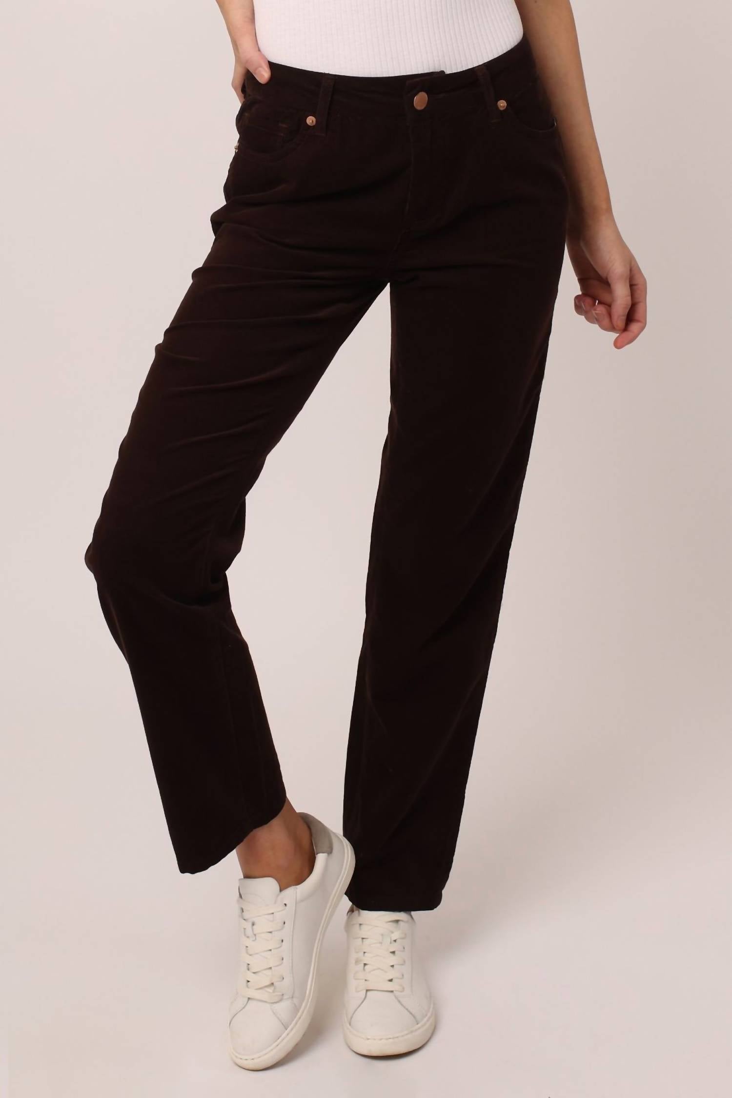 Прямые джинсы Blair цвета темного дуба DEAR JOHN DENIM, цвет dark oak
Прямые джинсы Blair цвета темного дуба DEAR JOHN DENIM, цвет dark oak