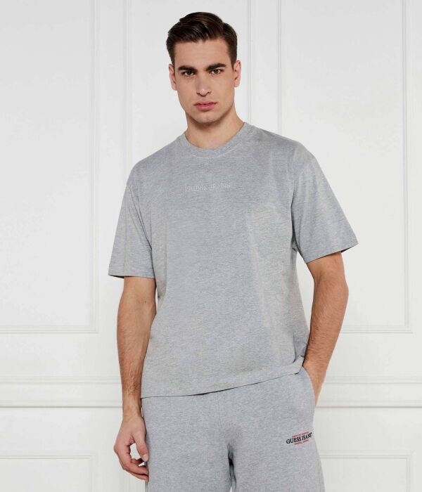 Футболка мужская Guess Jeans свободного кроя, серый
Футболка мужская Guess Jeans свободного кроя, серый