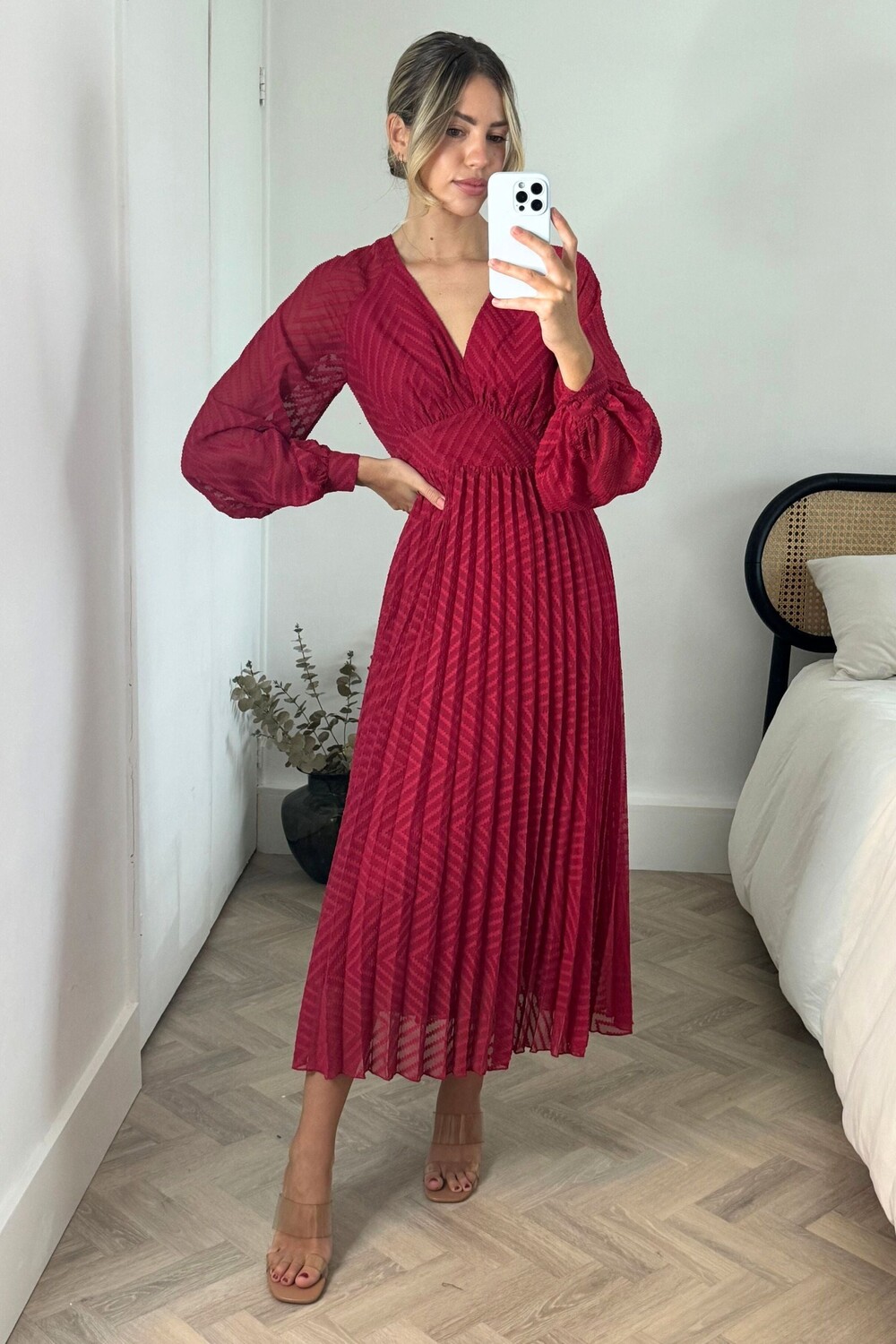 Платье макси Sadie с плиссированными рукавами фонариками Style Cheat, красный
Платье макси Sadie с плиссированными рукавами фонариками Style Cheat, красный